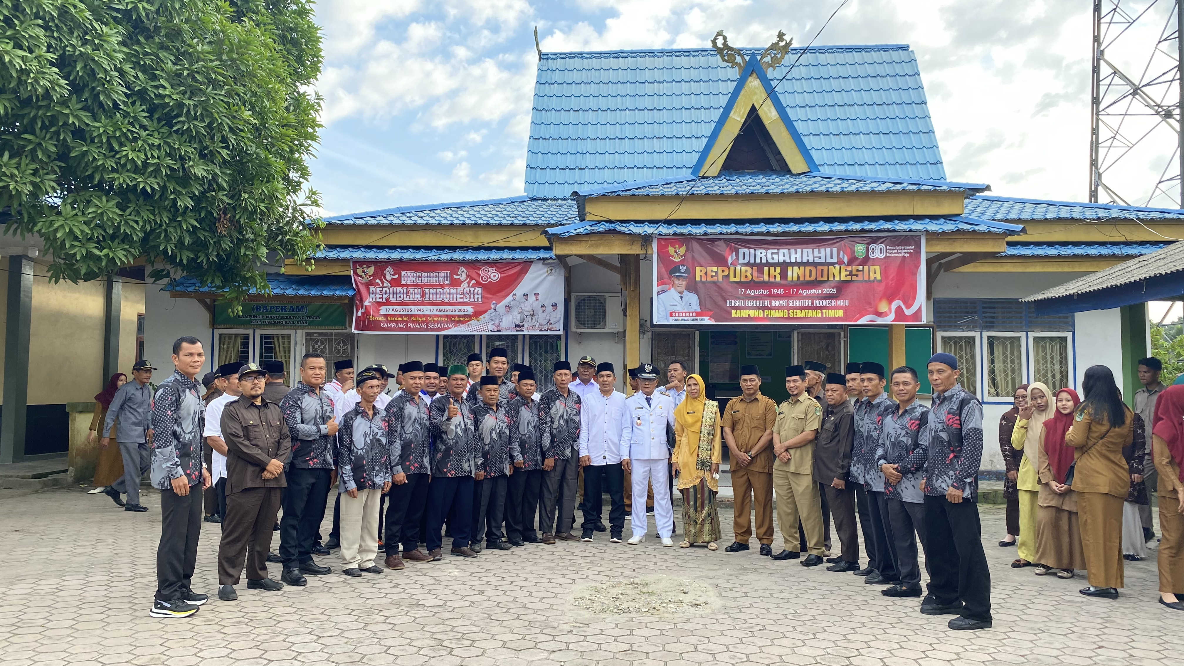 Pemandangan Kampung Pinang Sebatang Timur